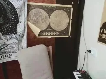 Freechat cosmonudes on Chaturbate