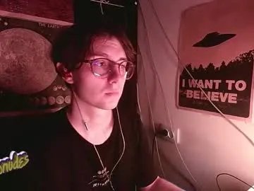 Freechat cosmonudes on Chaturbate