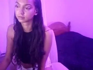 Freechat cumongiselle on Chaturbate