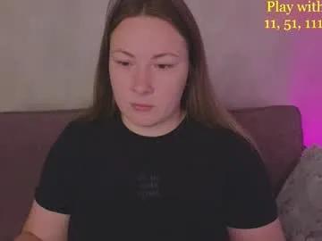 Freechat cute_darina on Chaturbate