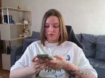 Freechat cute_junk on Chaturbate