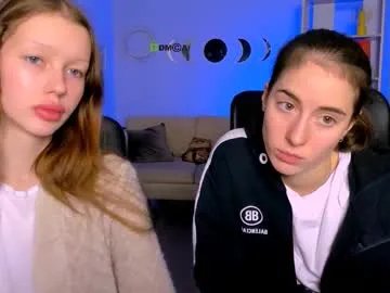 Freechat daisy_baby_ on Chaturbate