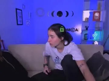 Freechat daisy_baby_ on Chaturbate