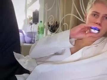 danny_love01 — shirt off  #twink #18 #skinny #young #blond [84 tokens remaining]