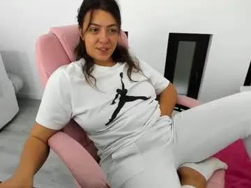 Freechat dyanakaylin on Chaturbate