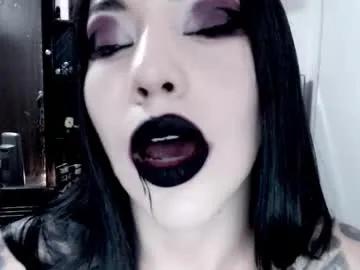 emearld_black on Chaturbate