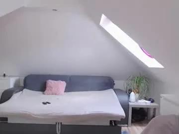 Freechat emerald_kittycat on Chaturbate