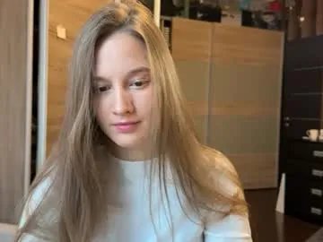 Away emi__ly on Chaturbate