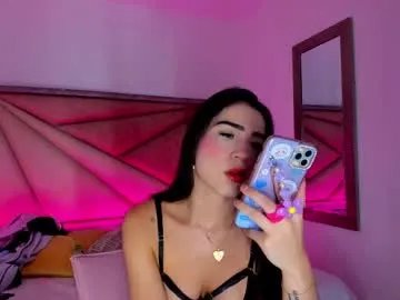 Freechat faloonroussel on Chaturbate