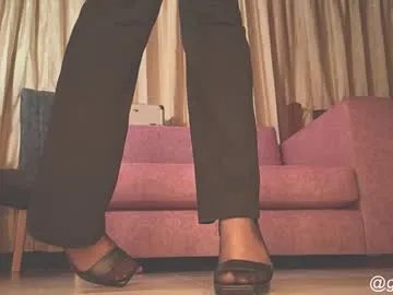 Freechat gigifontaine_ on Chaturbate