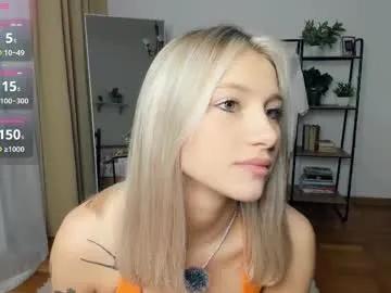 glossybabe_ — suck nipple ! lovense work !? ... call me Cherry :) #18 #bigboobs #new #blonde #teen [0 tokens remaining]