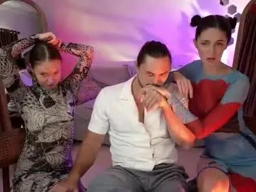 goddess_marylin — triple kiss  #fun #tease #elegant  #dance #natural  [0 tokens remaining]