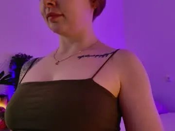 Private gwenhilton on Chaturbate