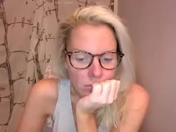 holly_bourbon on Chaturbate 