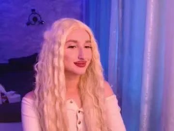 Freechat honey_sunset on Chaturbate