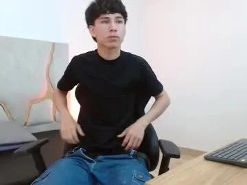 Freechat kaelwolf_tay on Chaturbate