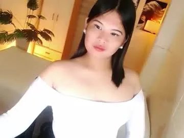 Freechat kayleepinay on Chaturbate