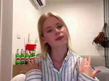 laraineprada — Goal: lick lips  : hey guys, Lets get WILD and FUN, Im bored and horny #18 #teen #new #shy #blonde [12 tokens remaining]