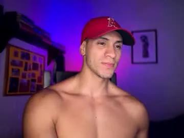 larry_jones — Hi, I'm in a contest !!!!, lets do it,  #latino #muscle #young [5000 tokens remaining]