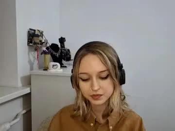 Freechat lezlielowe on Chaturbate