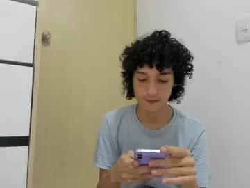 Freechat lildan18 on Chaturbate