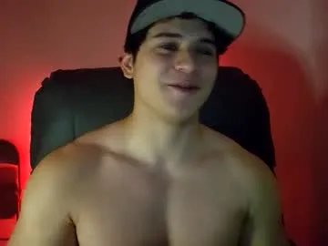 lilhotnando on Chaturbate