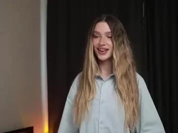 lola_alita — awww, hi it's Sophia :)  goal: slowly caress my neck ears and face <3 #new #18 #young #shy #cute [14 tokens remaining]