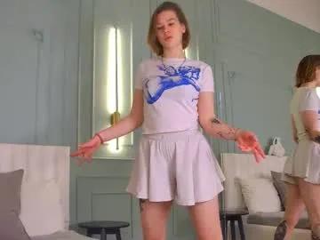 Freechat lorapuffs on Chaturbate