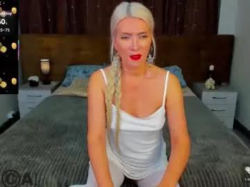 luna_lew1s on Chaturbate