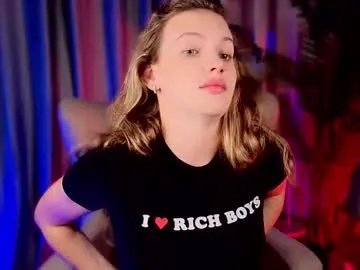 Freechat lykava on Chaturbate