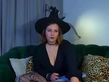 marymurrays — Are you ready to be mine?  #nonude #bbw #halloween #curvy #longnails