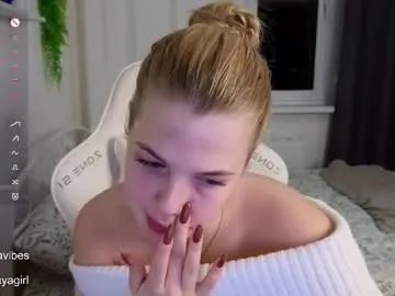 maya_blonde18 on Chaturbate 