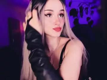 Freechat miladyjolie on Chaturbate