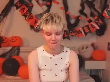 mimipuff — Goal: licking my cam (my cam is you!)<3 #new #halloween #shy #teen #bigboobs [0 tokens remaining]