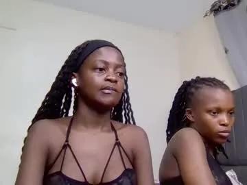 Freechat mona_luv1 on Chaturbate