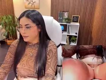 Freechat naugthyelli on Chaturbate
