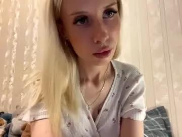 Freechat pennyczubakowski on Chaturbate