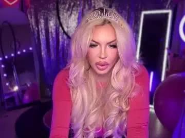 plasticfuckdoll — hush on #blonde #bimbo #bigass #bigtits #bdsm [2500 tokens remaining]