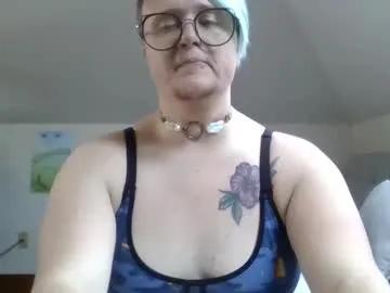 queerlyjaz on Chaturbate 