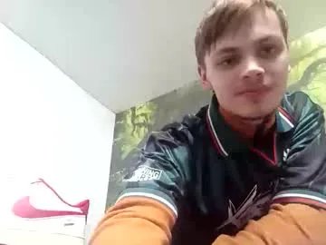 Freechat raymartino on Chaturbate