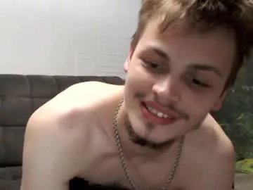 Freechat raymartino on Chaturbate