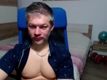 robbyshawz — Hi there!50 tokens for a flash or request!At goal,the top 2 tippers win a cumshow password! #muscle #master #dirty #bigcock #feet