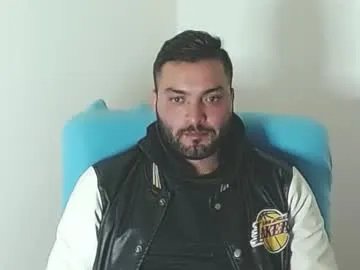 Freechat robert_leroy on Chaturbate