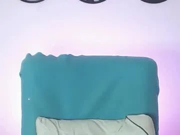 Freechat robert_leroy on Chaturbate