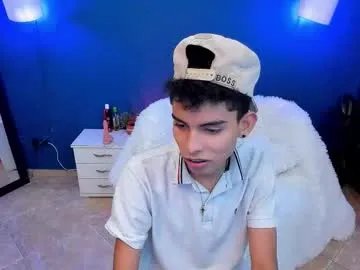 Freechat sky_jules on Chaturbate