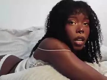 Freechat sparklingsoleil on Chaturbate