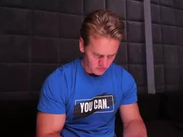 steevemuscle on Chaturbate