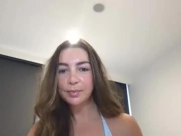 Freechat sweetukcassie on Chaturbate
