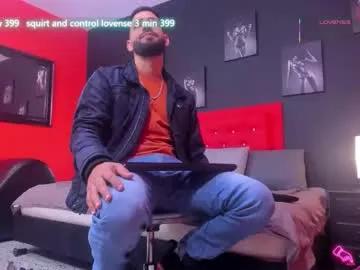 Freechat thiagomez17 on Chaturbate