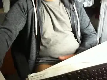 tomtom02029 on Chaturbate 